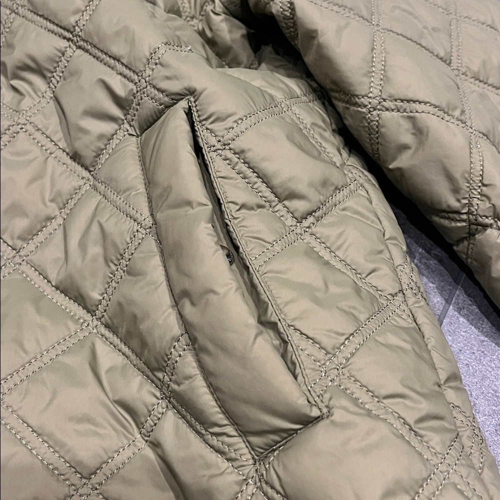 Madewell Airpuff Quilted Packable Puffer Jacket - Picture 4 of 11